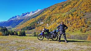 Chiêm ngưỡng vẻ đẹp mùa thu qua hành trình xuyên lục địa bằng xe máy của phượt thủ người Việt
