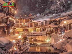 Trải nghiệm mùa đông cổ tích ở Ginzan Onsen Nhật Bản