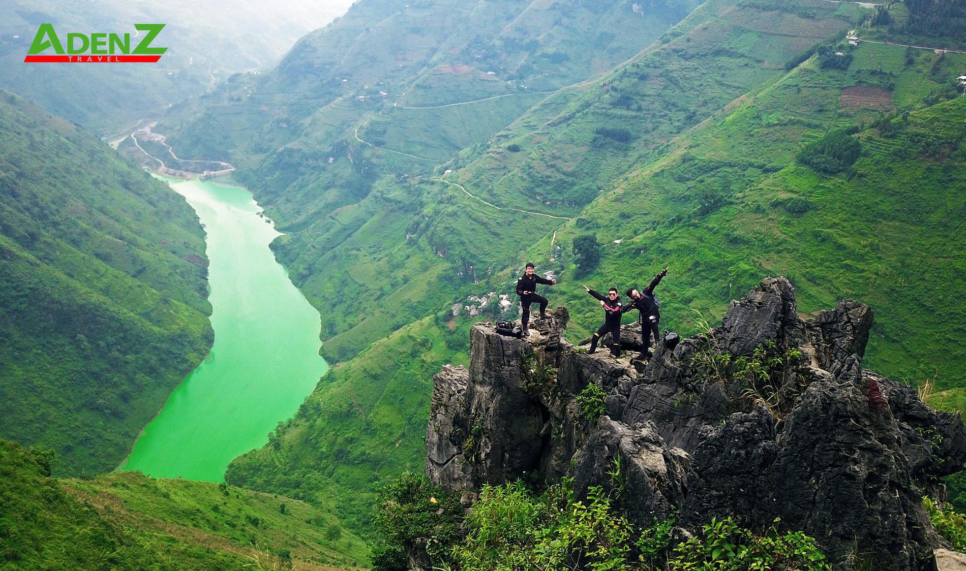 Tour du lịch HÀ GIANG 2022: QUẢN BẠ – CAO NGUYÊN ĐÁ ĐỒNG VĂN – CỘT CỜ LŨNG CÚ – ĐÈO MÃ PÍ LÈNG – DU THUYỀN SÔNG NHO QUẾ