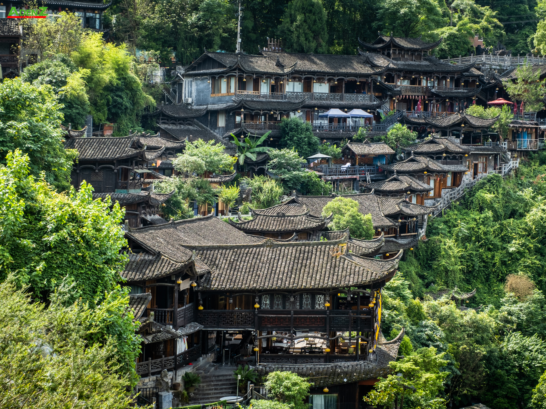 TOUR TRUNG QUỐC - TRƯƠNG GIA GIỚI - PHƯỢNG HOÀNG CỔ TRẤN - KHÁM PHÁ CẦU KÍNH LỚN NHẤT THẾ GIỚI