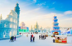 TOUR DU LỊCH TRUNG QUỐC CHINH PHỤC THẾ GIỚI BĂNG TUYẾT CÁP NHĨ TÂN