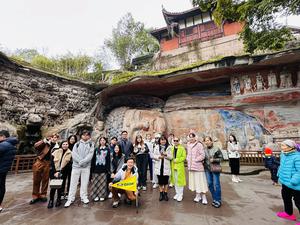 TOUR DU LỊCH TRUNG QUỐC TUYẾN TRÙNG KHÁNH - CÁP NHĨ TÂN